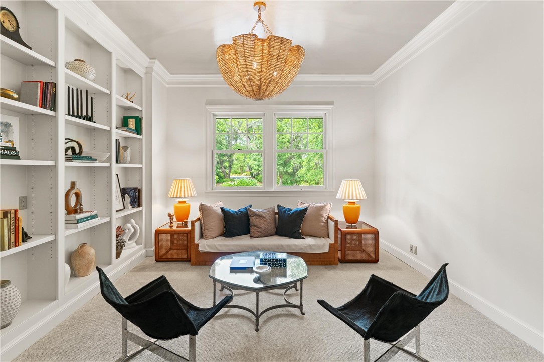 105 Hawkins Island Circle