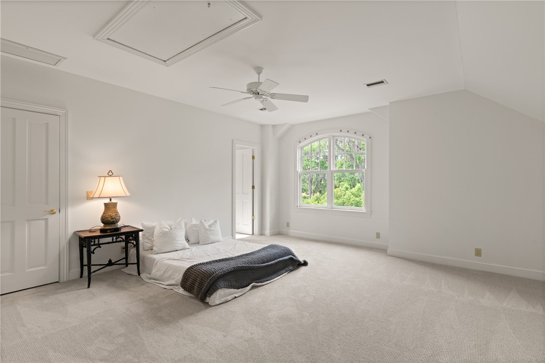 105 Hawkins Island Circle