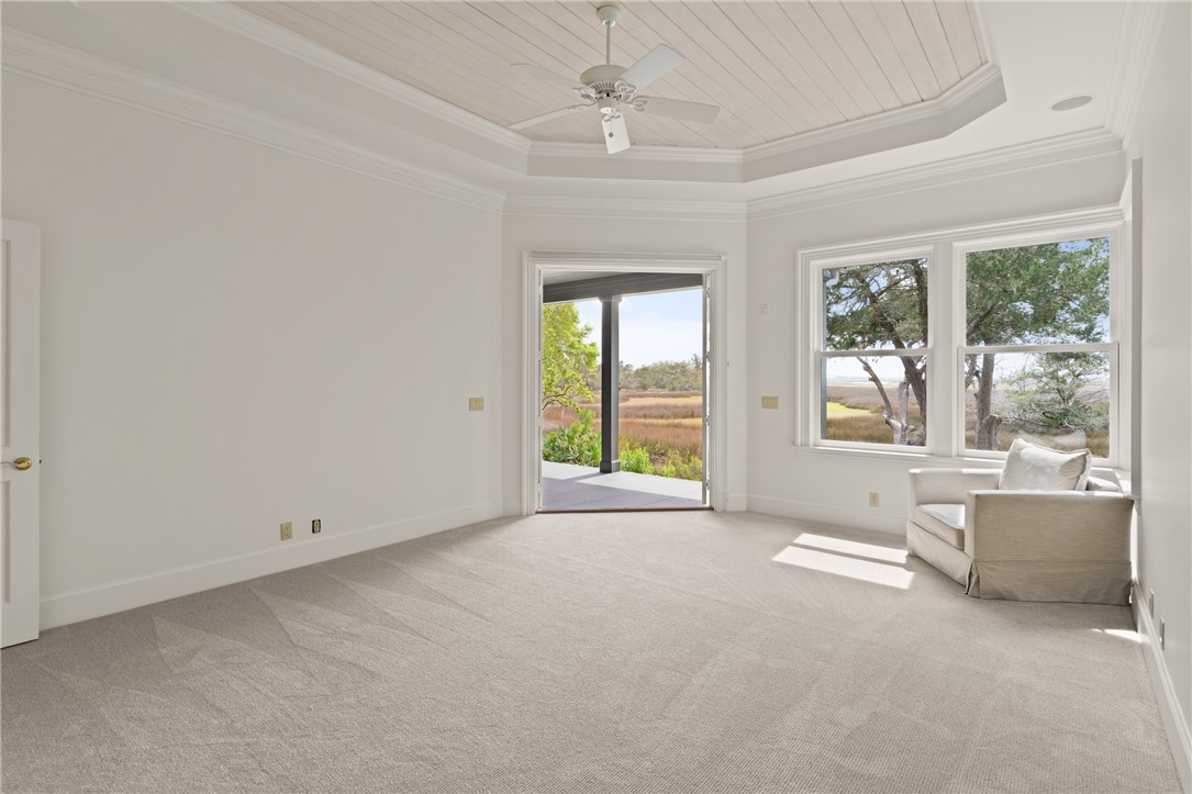 105 Hawkins Island Circle