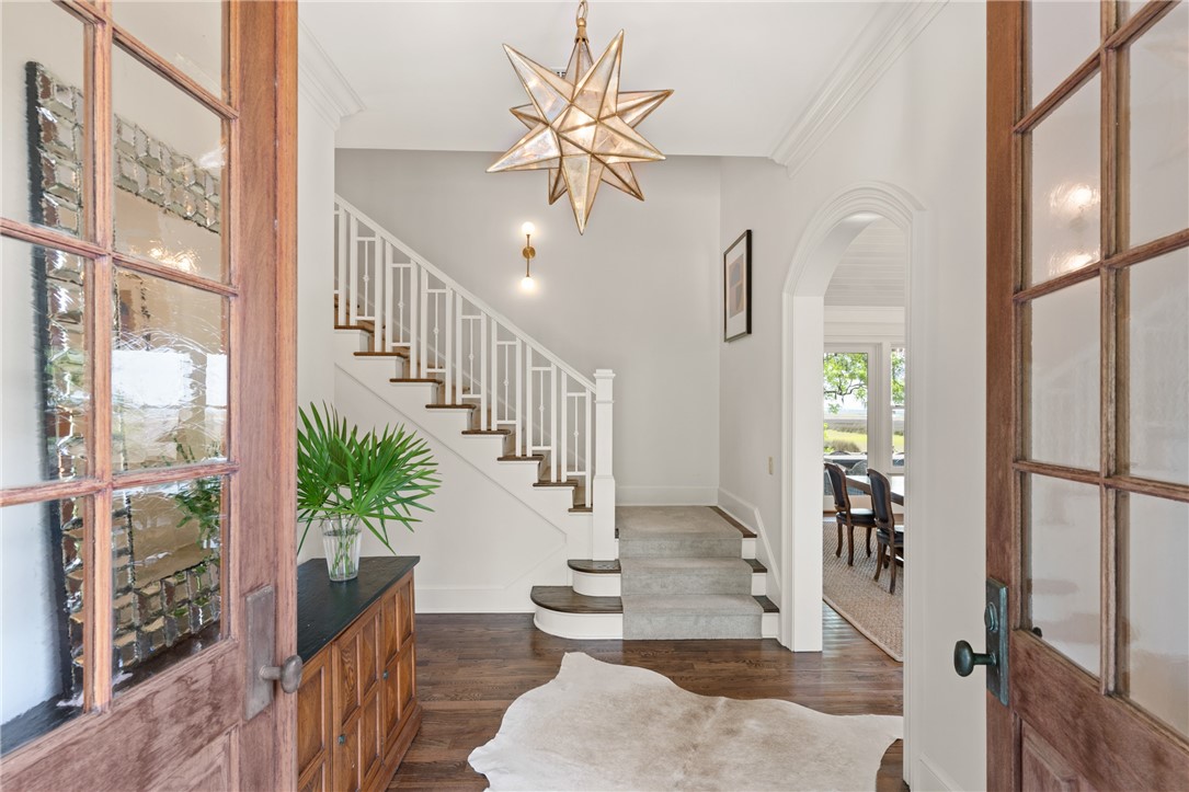 105 Hawkins Island Circle