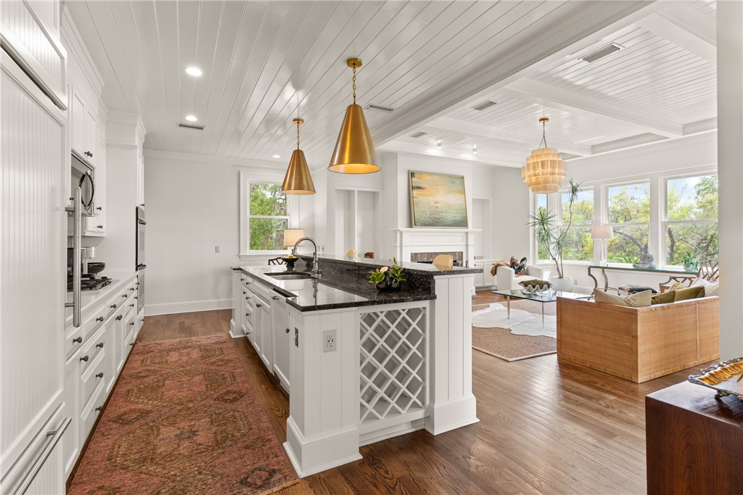 105 Hawkins Island Circle