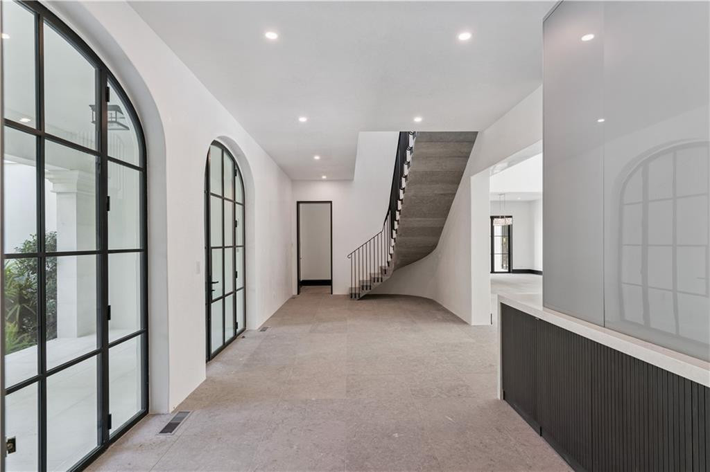 492 Forest Road
