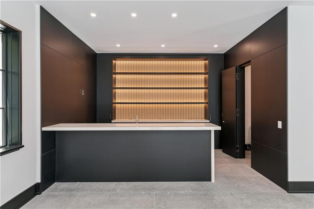 492 Forest Road
