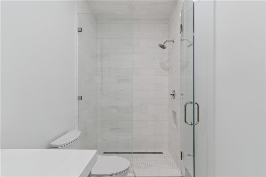 492 Forest Road