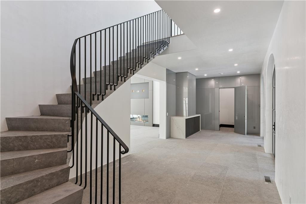 492 Forest Road