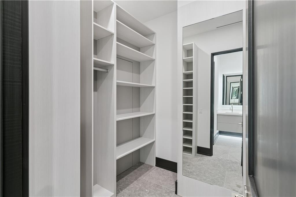 492 Forest Road