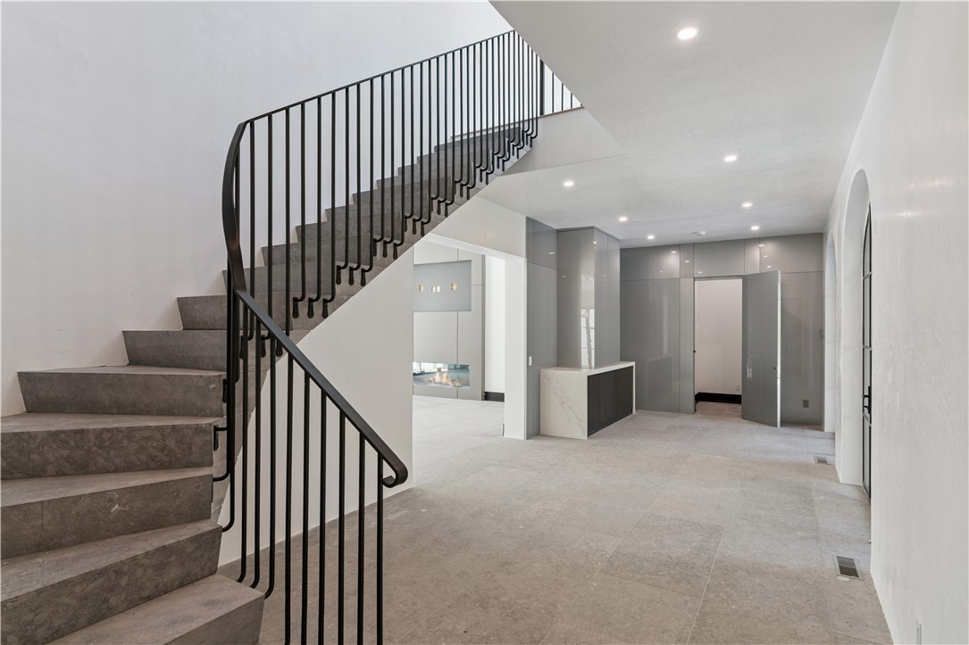 492 Forest Road