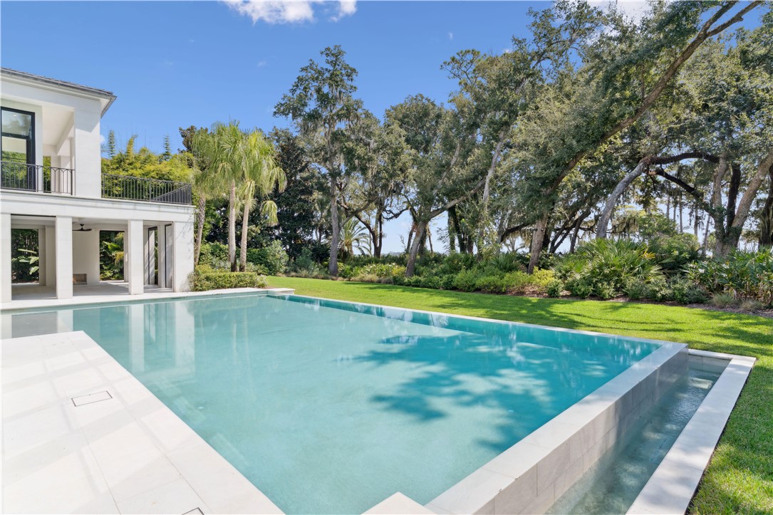 492 Forest Road