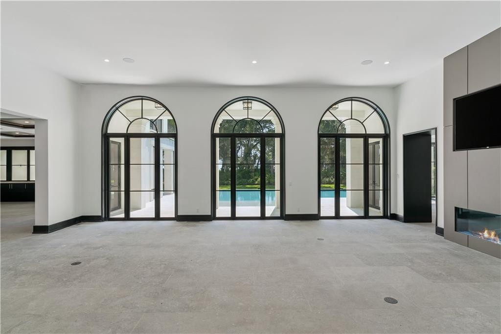 492 Forest Road