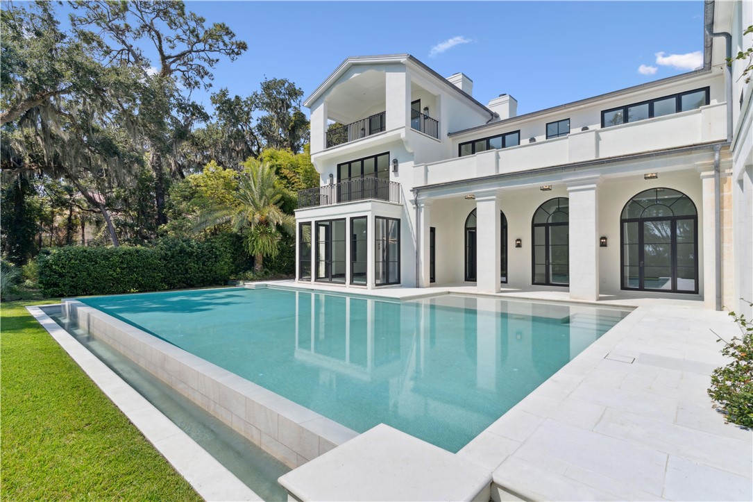 492 Forest Road