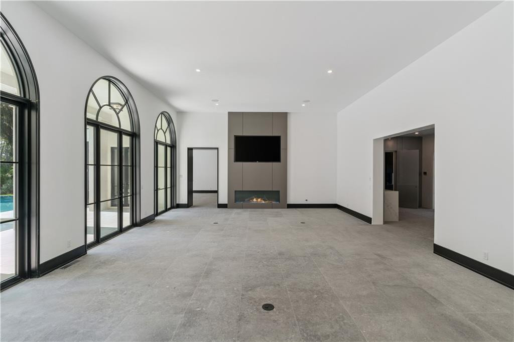 492 Forest Road