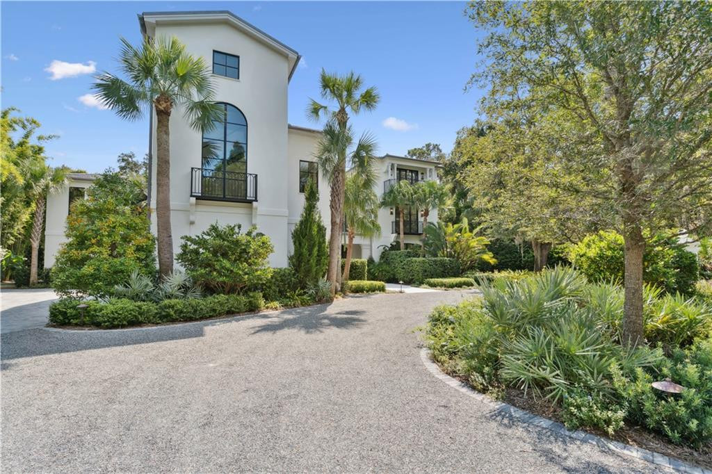 492 Forest Road