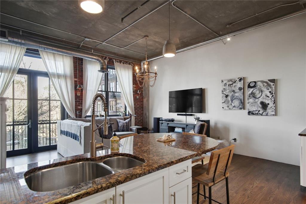 3235 Roswell Road NE Unit: 520