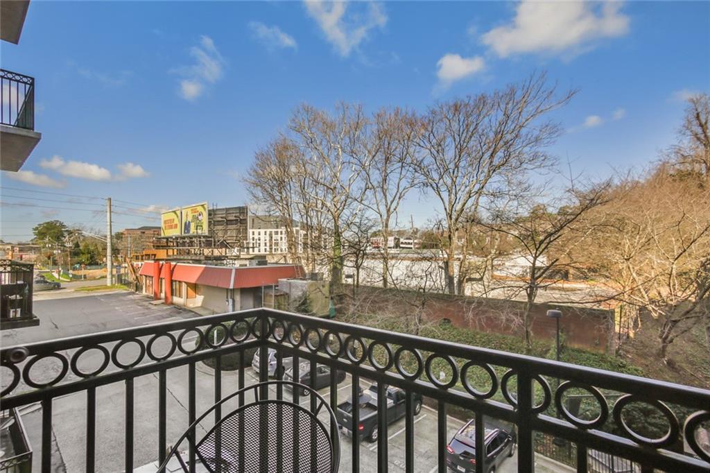 3235 Roswell Road NE Unit: 520