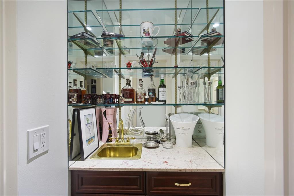 403 Townsend Place NW