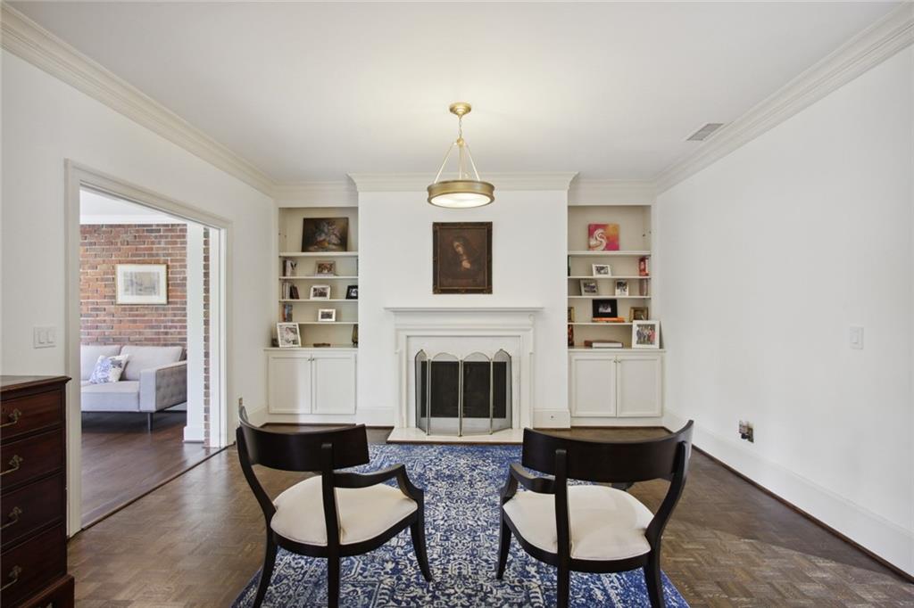 403 Townsend Place NW