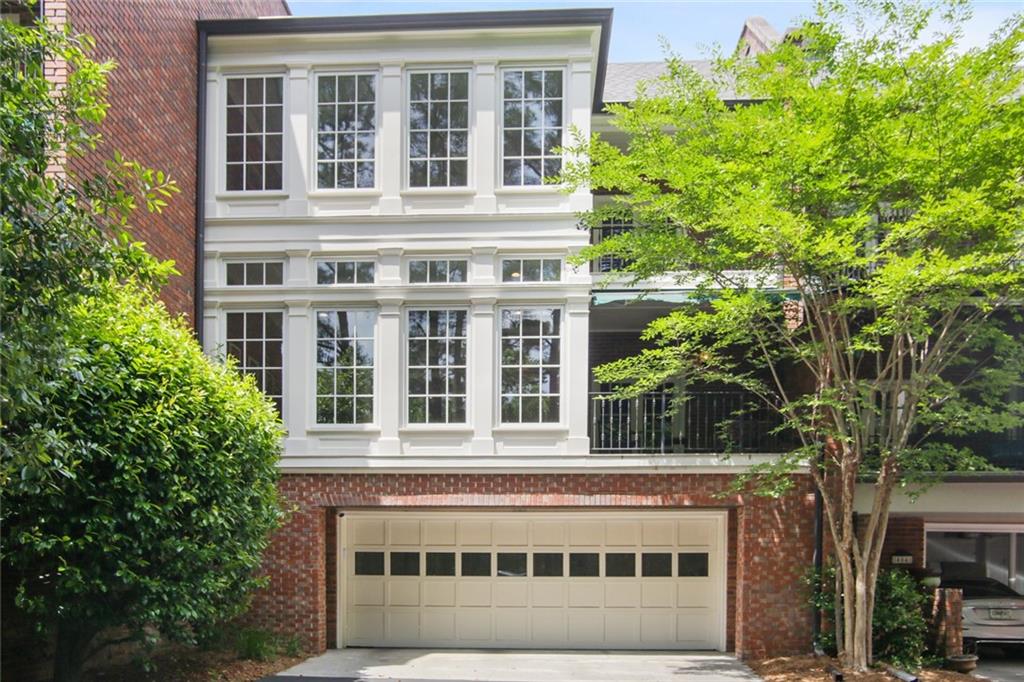 403 Townsend Place NW