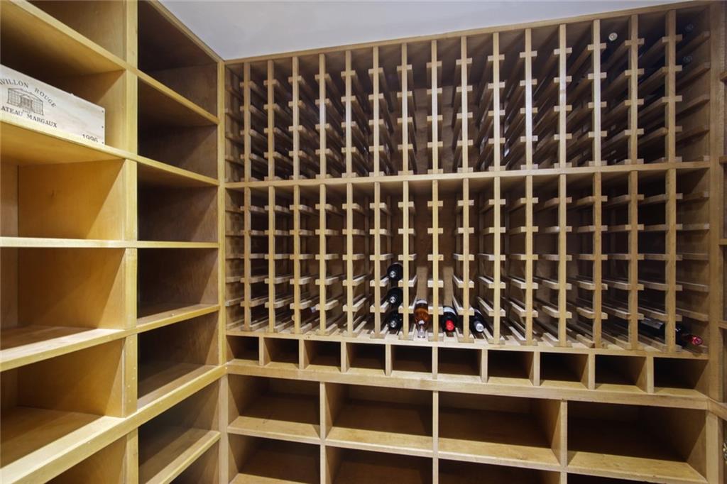 403 Townsend Place NW