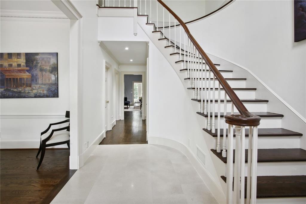 403 Townsend Place NW