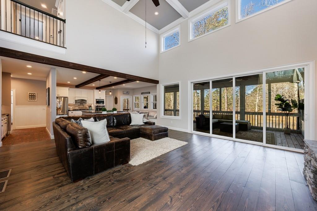 3055 Spring Hill Drive