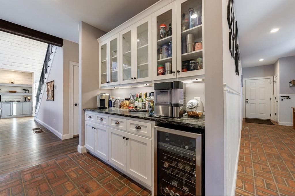 3055 Spring Hill Drive
