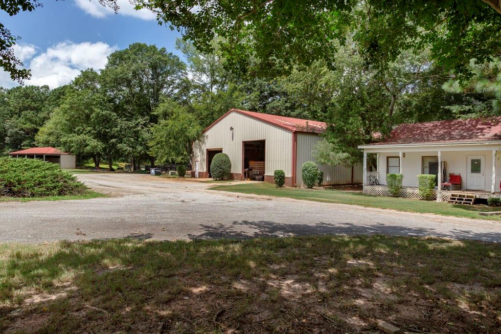 3055 Spring Hill Drive