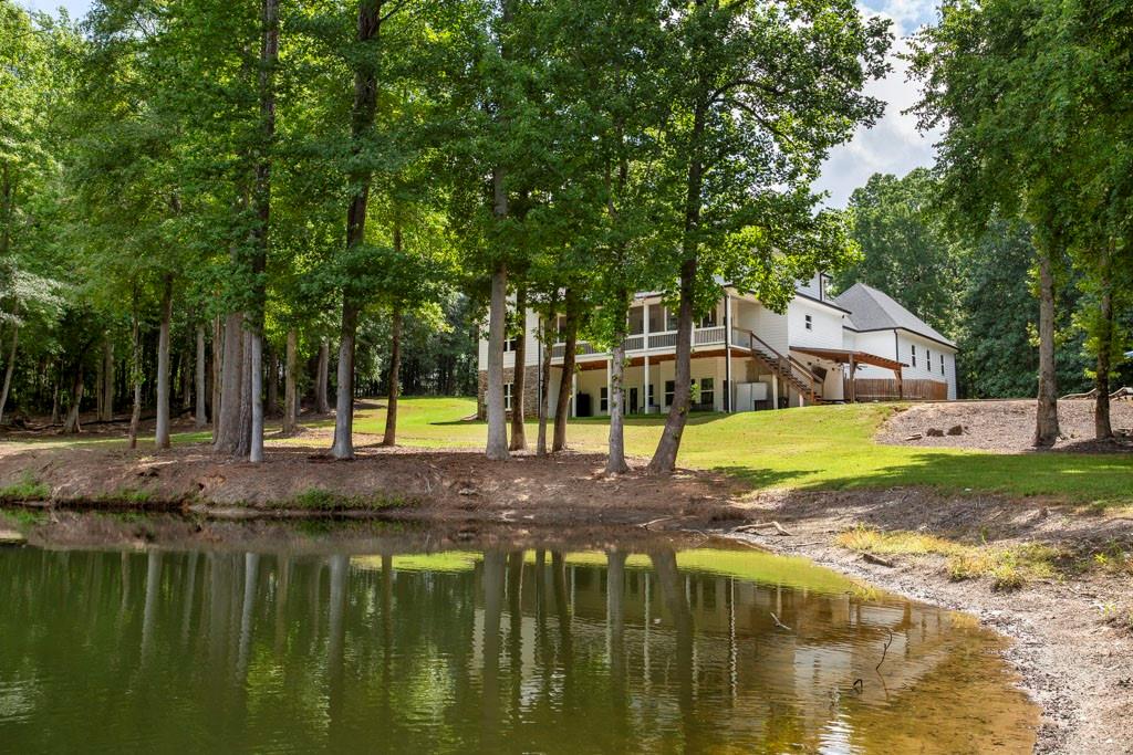 3055 Spring Hill Drive
