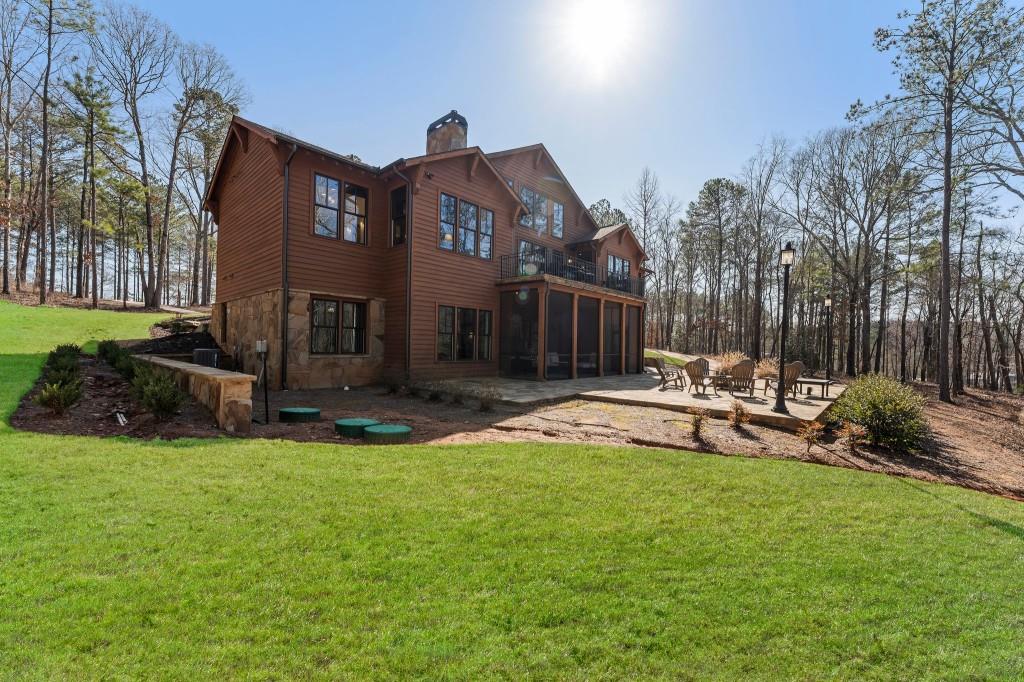 975 Blalock Lakes Drive