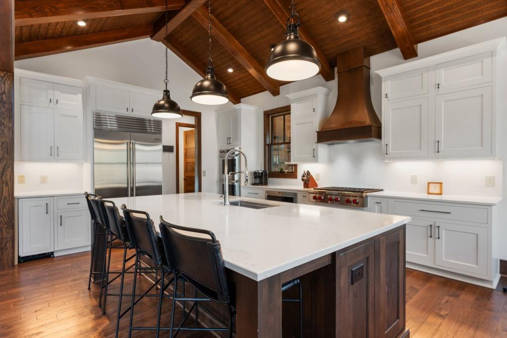 975 Blalock Lakes Drive