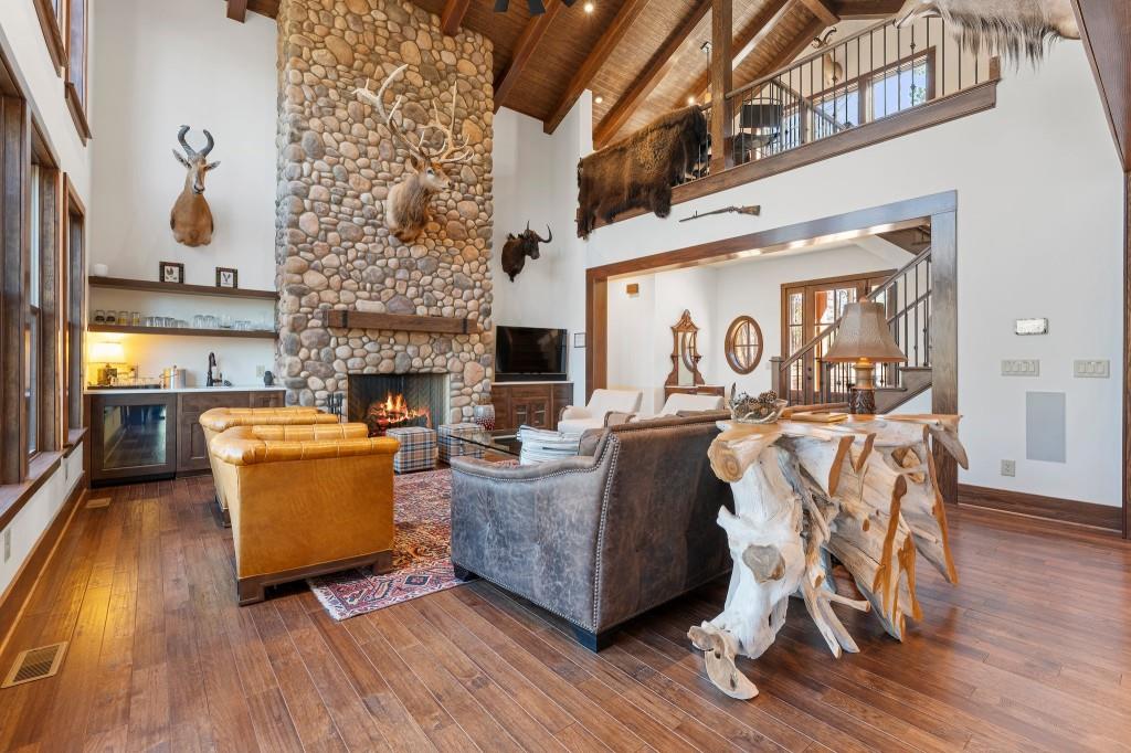 975 Blalock Lakes Drive