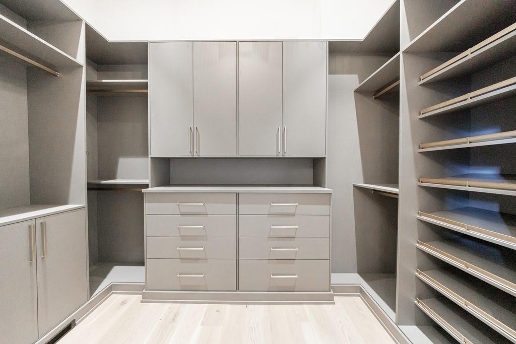 2983 Habersham Court NW