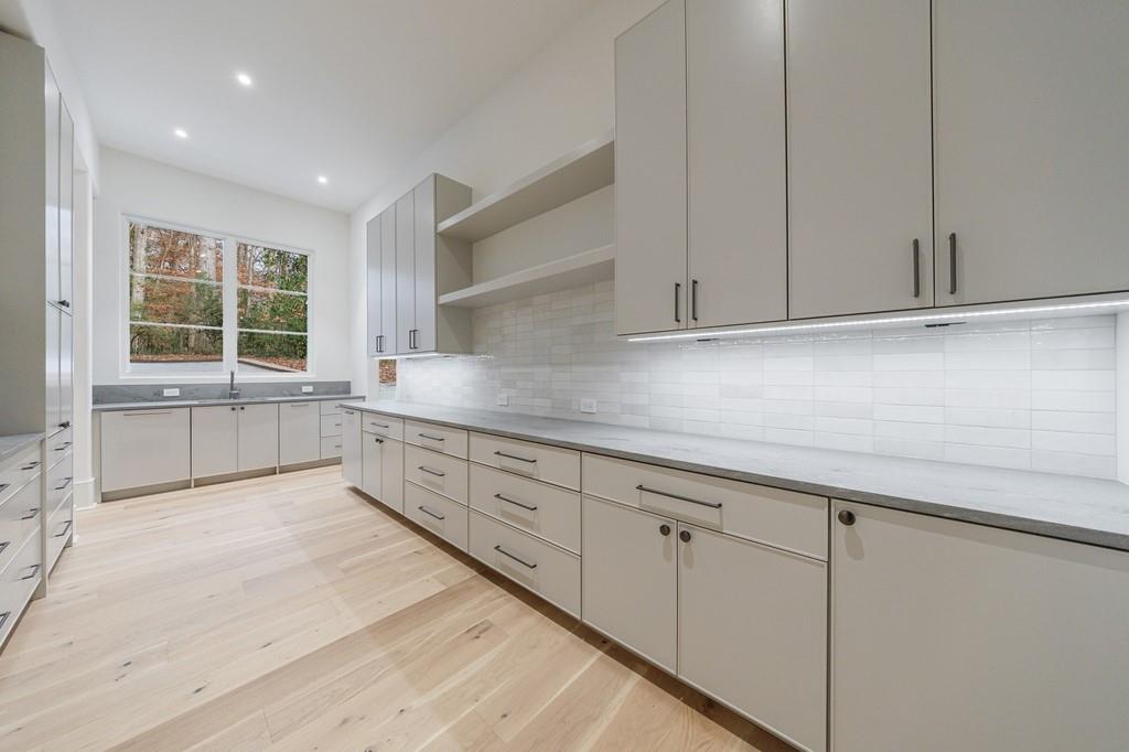 2983 Habersham Court NW