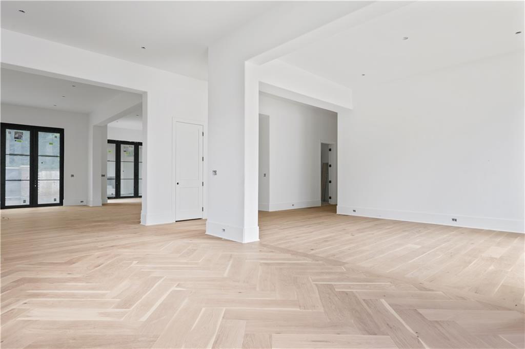 2983 Habersham Court NW