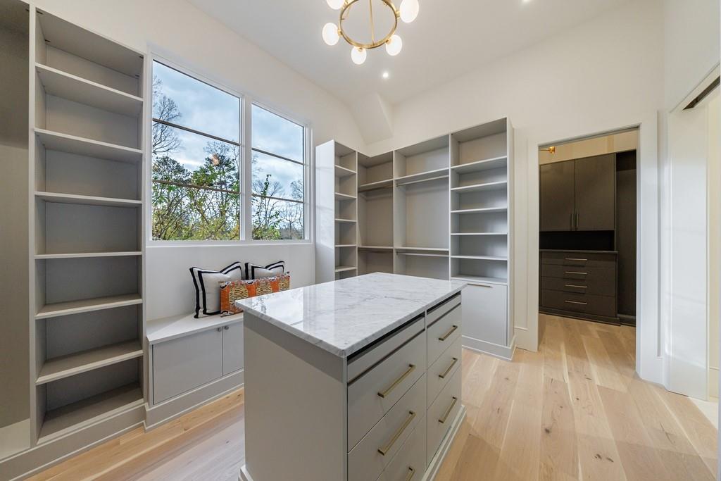 2983 Habersham Court NW