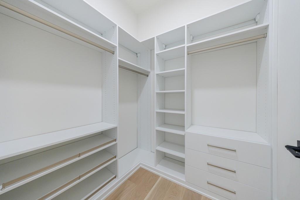 2983 Habersham Court NW