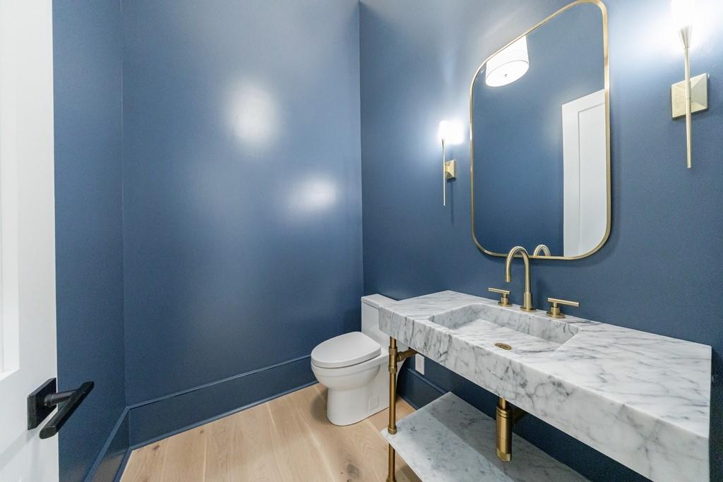 2983 Habersham Court NW