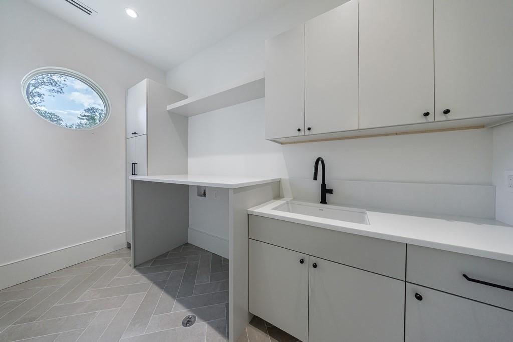 2983 Habersham Court NW