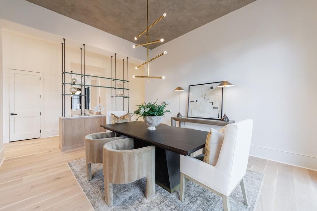 2983 Habersham Court NW