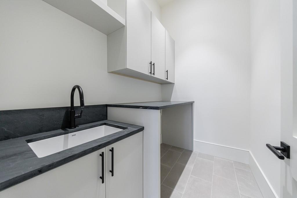 2983 Habersham Court NW