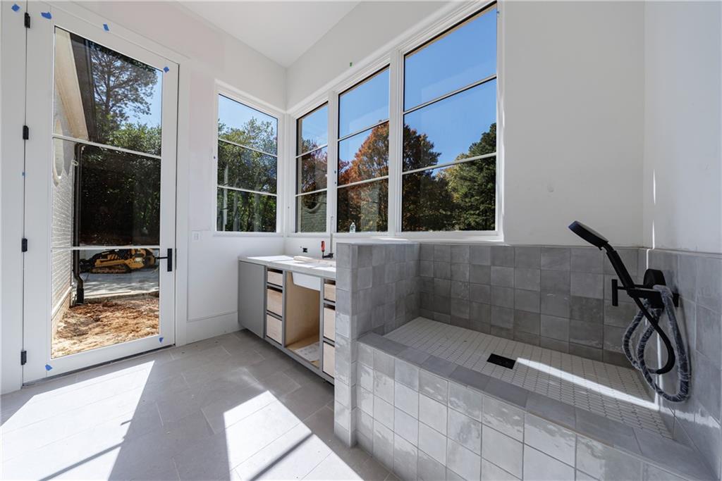 2983 Habersham Court NW