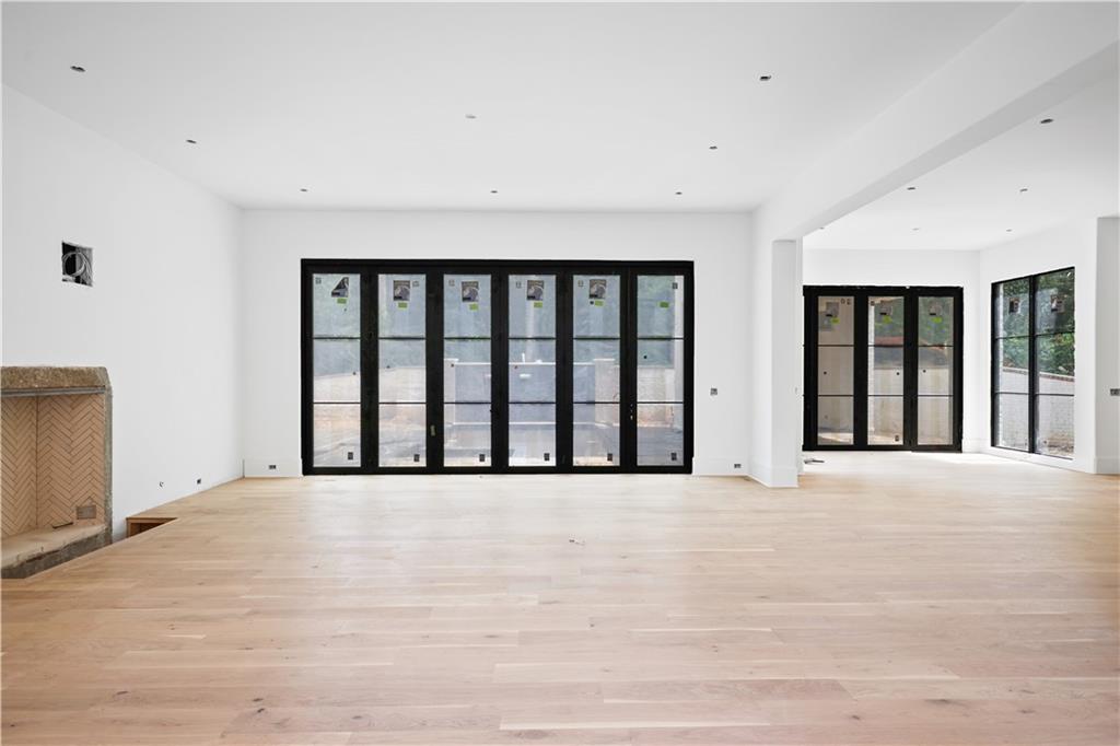 2983 Habersham Court NW