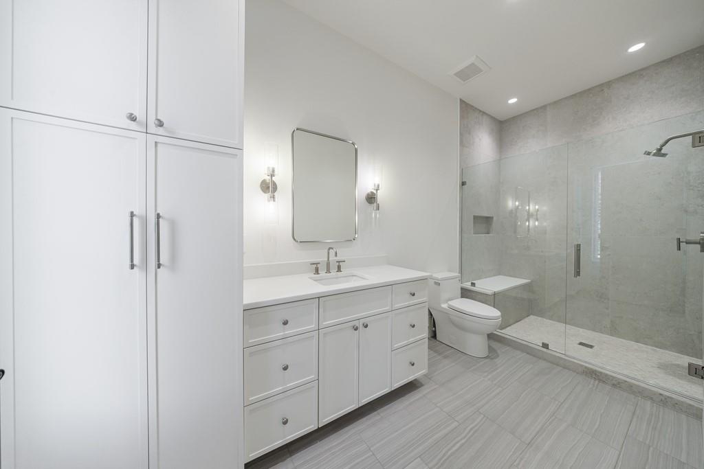 2983 Habersham Court NW