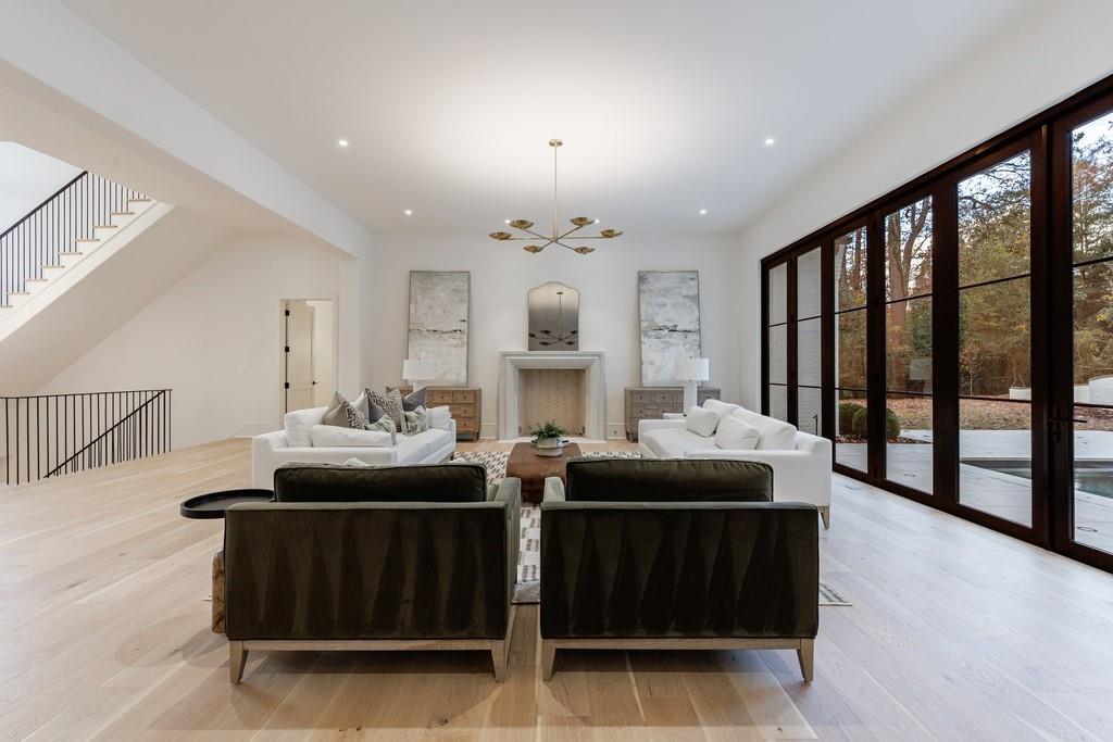 2983 Habersham Court NW