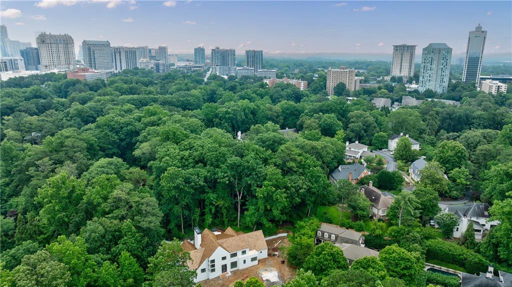 2983 Habersham Court NW