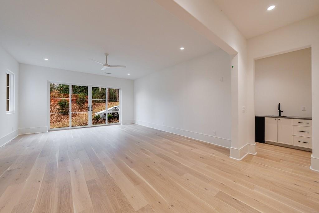 2983 Habersham Court NW