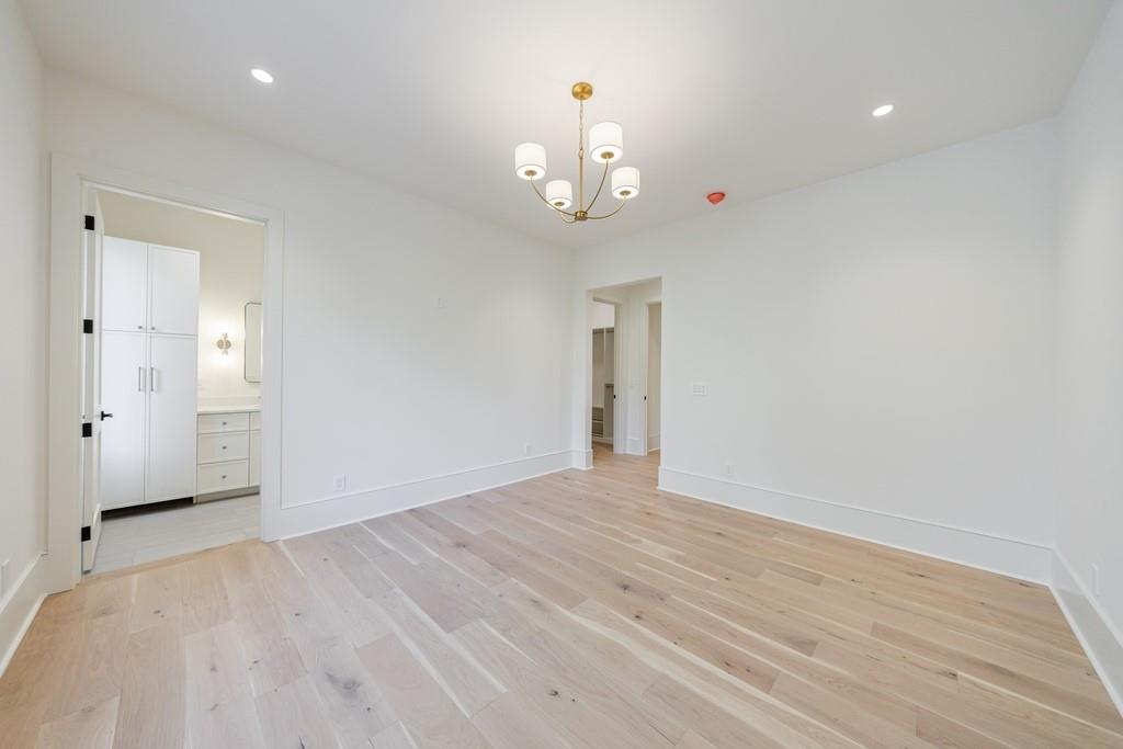 2983 Habersham Court NW