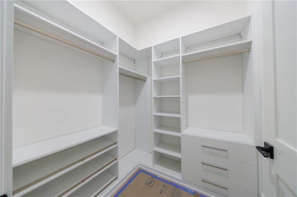 2983 Habersham Court NW