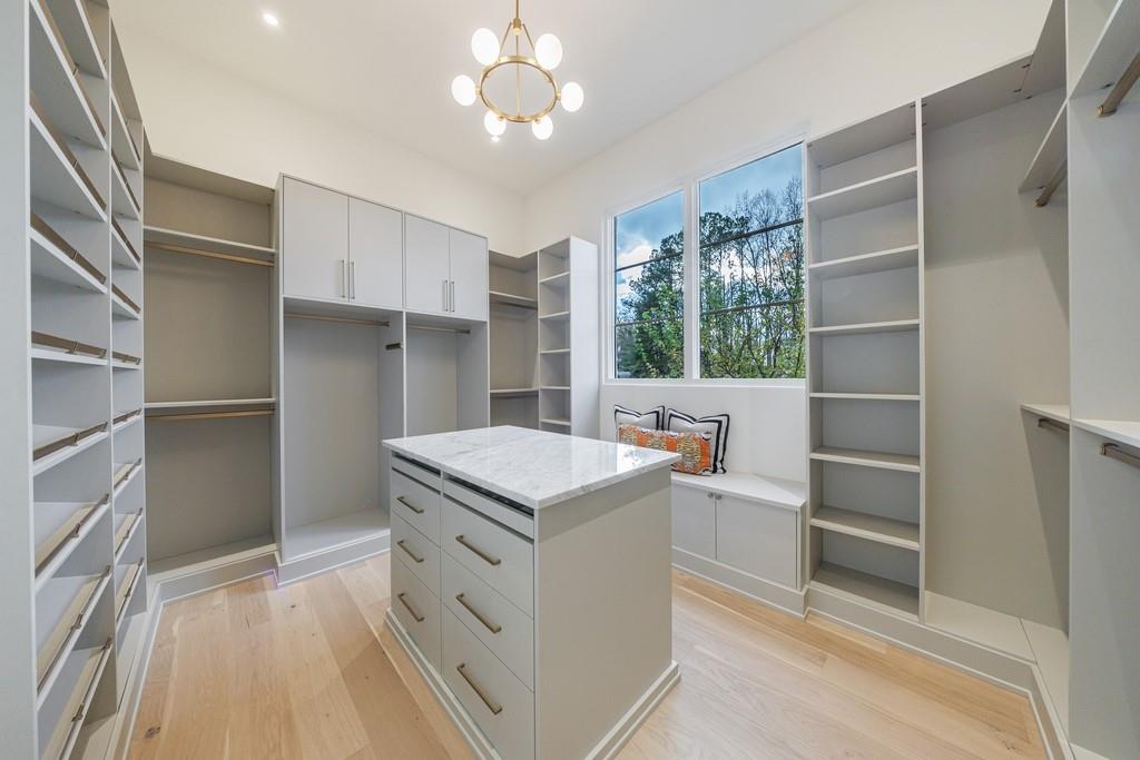 2983 Habersham Court NW