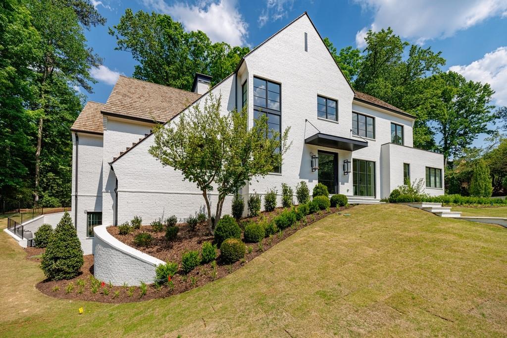 2983 Habersham Court NW