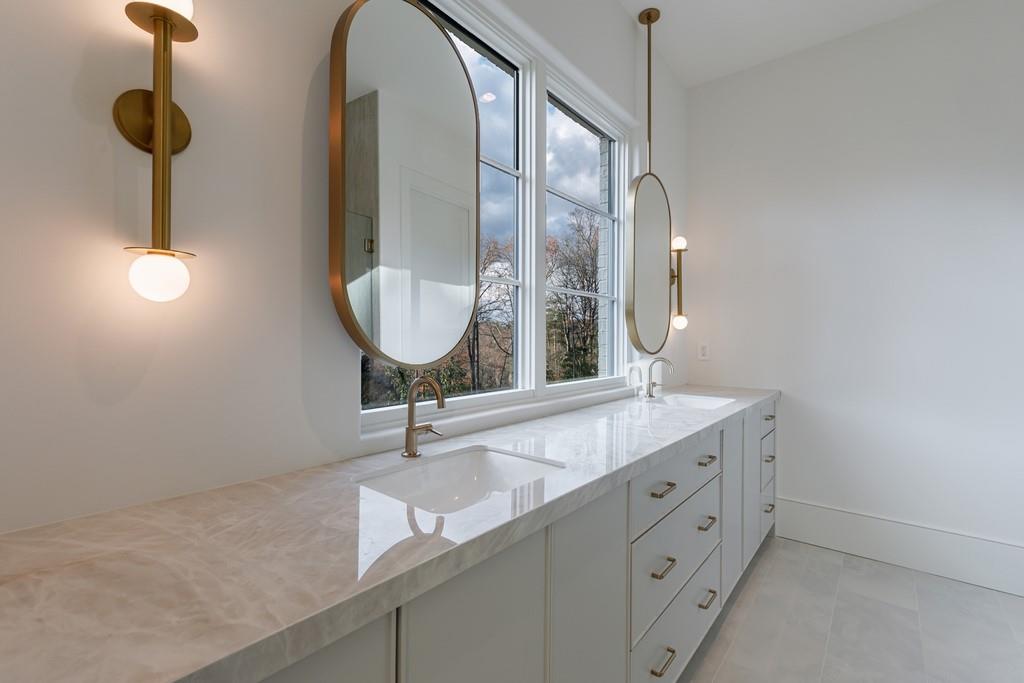 2983 Habersham Court NW